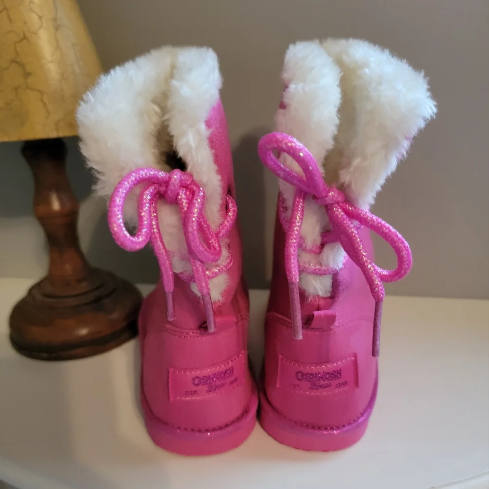CLEARANCE ~ Last Call        OshKosh B'Gosh Hot Pink Furry Toddler Boots